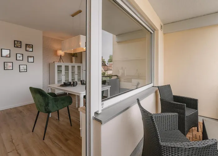 Exklusiv & Zentral: 1-Zi. Apartment Mit Balkon Stellplatz