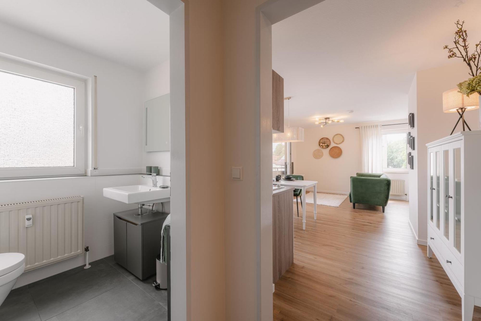 Apartment Exklusiv & Zentral: 1-zi. Mit Balkon Stellplatz *