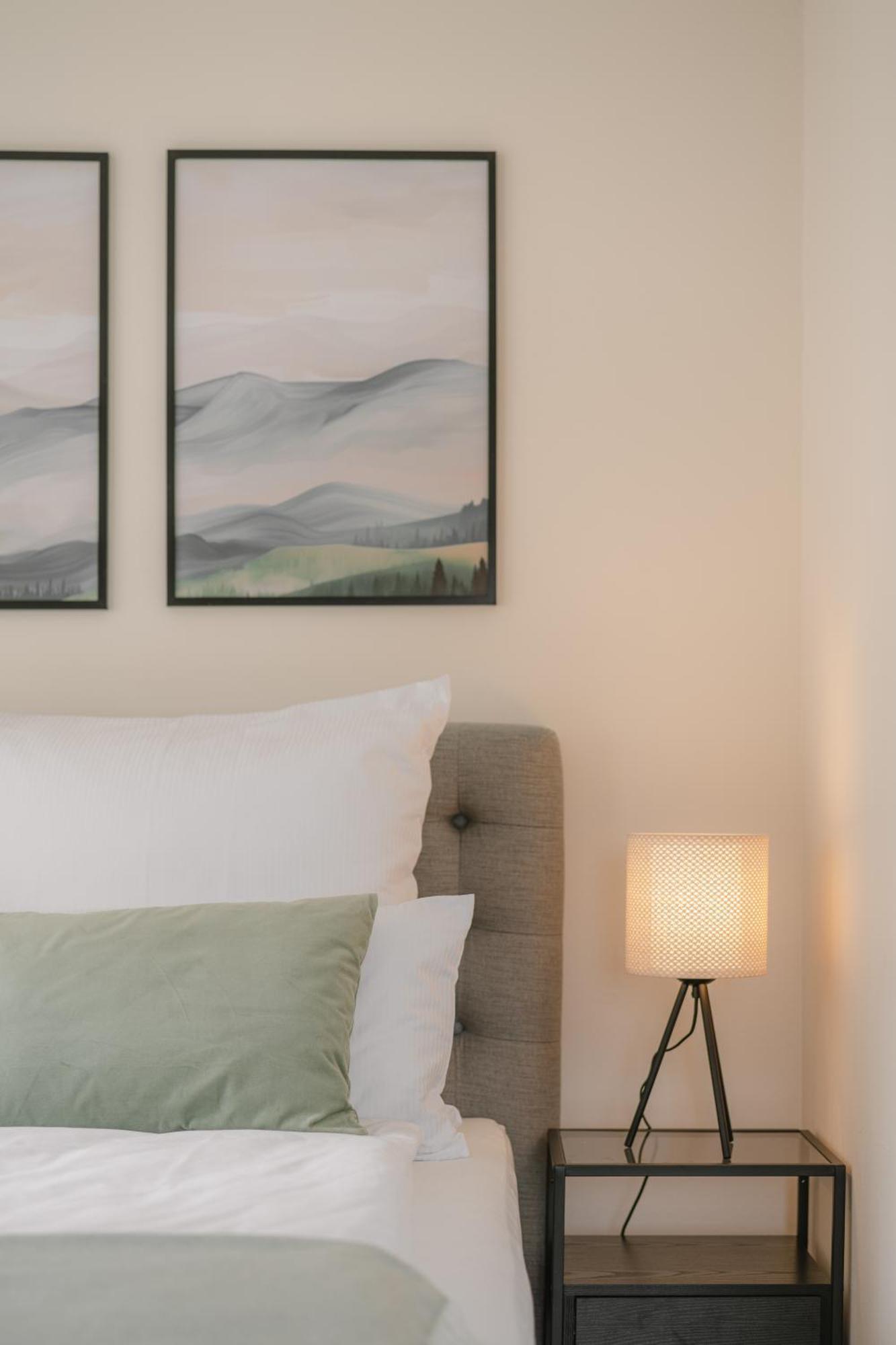 Lejlighed Exklusiv & Zentral: 1-zi. Mit Balkon Stellplatz