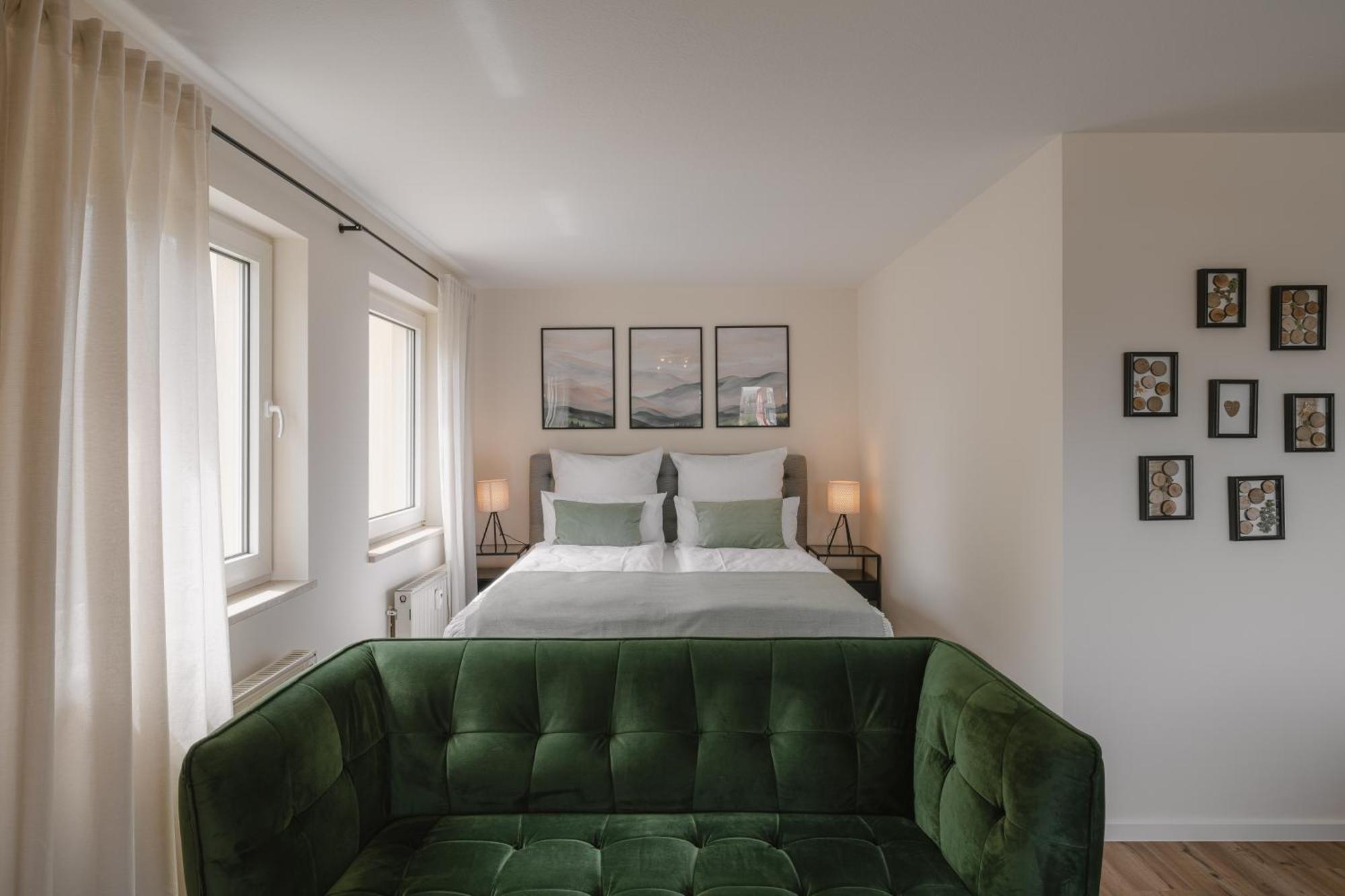 Exklusiv & Zentral: 1-zi. Mit Balkon Stellplatz Lejlighed *